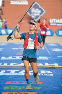 BIB: 100, 9349
                            <button type="button" onclick="openModal(22762825)" class="btn btn-primary btn-sm float-right btn-popup" data-toggle="modal" data-target=".modal-high-quality">
                        <i class="fas fa-shopping-cart"></i> Add to Cart
                    </button>
                                            <button type="button" onclick="isThisMe(22762825, true)" class="btn btn-success btn-sm float-right btn-popup btn-isme hidden" data-toggle="tooltip" data-placement="bottom" title="นี่คือรูปของคุณใช่ไหม คลิกที่นี่เพื่อเอาเข้าอัลบั้ม">
                        <i class="fas fa-plus"></i> Add to album
                    </button>
                    <button type="button" onclick="isThisMe(22762825, false)" class="btn btn-warning btn-sm float-right btn-popup btn-isnotme hidden">
                        <i class="fas fa-ban"></i> Remove from album
                    </button>